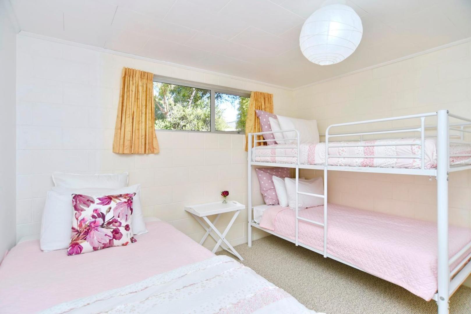 Akaroa Harbour View - Christchurch Holiday Homes Exterior foto